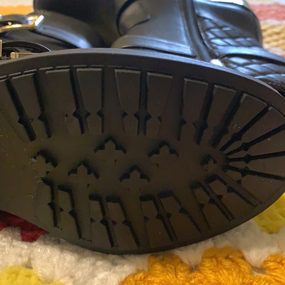 Vince Camuto boots - Picture 3 of 8